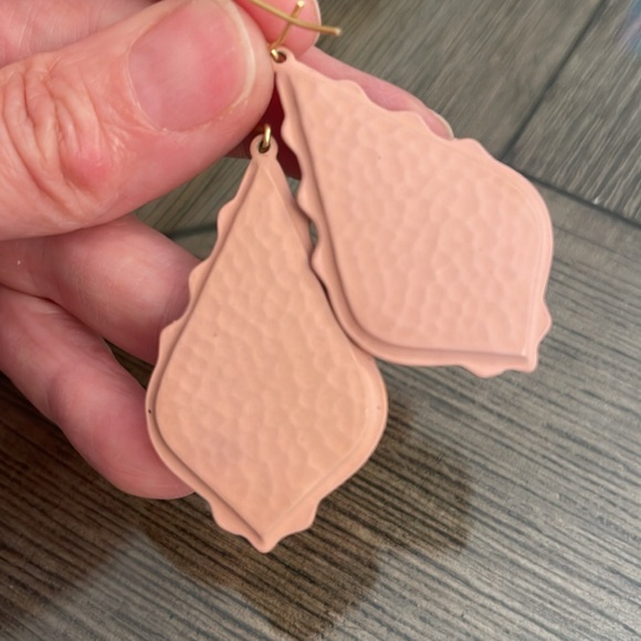 Blush Pink & Pearl Kendra Inspired Earrings - Picture 12 of 12